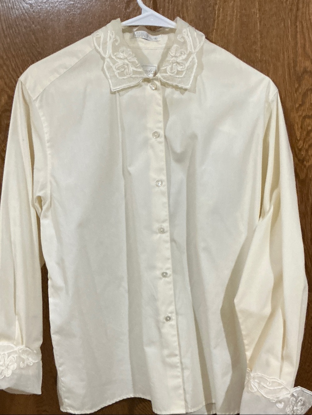 Foxcroft Cream Embroidered Collar Button-Up Blouse
